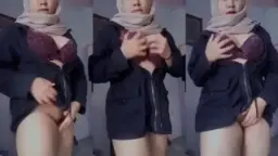 Bokep Malay Video Jilbab Bugil Pamer Body Video by SangeLink